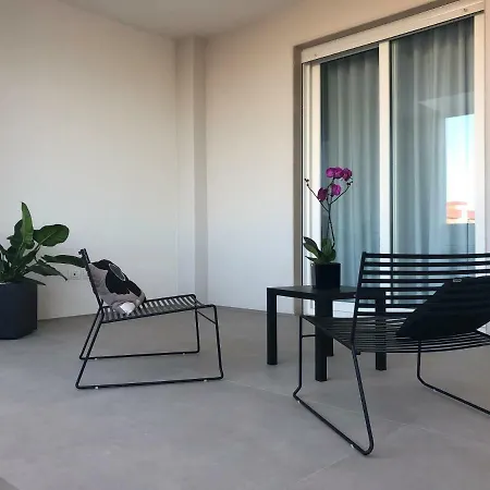 Golden 50 Bed & Breakfast 3*