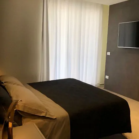 Golden 50 Bed & Breakfast